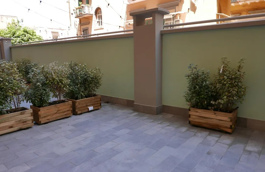 Re Lazzarone Suite-1